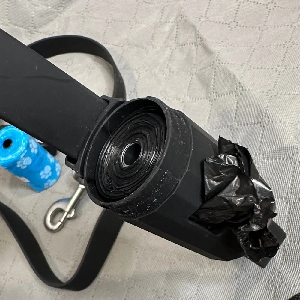 Black Dog Leash with Waste Bag Holder & 5 rolls of waste removal bags NWOT